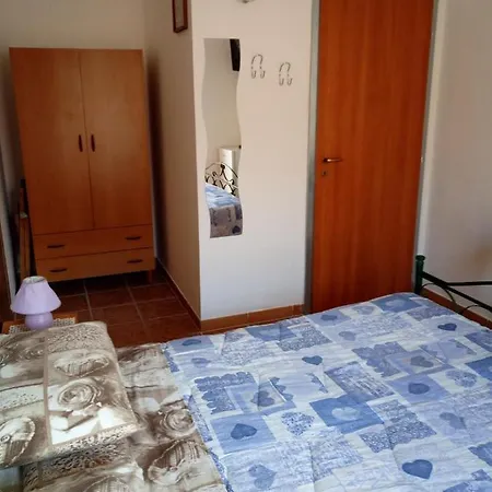 Express Nocleg ze śniadaniem Leverano