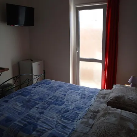 Express Nocleg ze śniadaniem