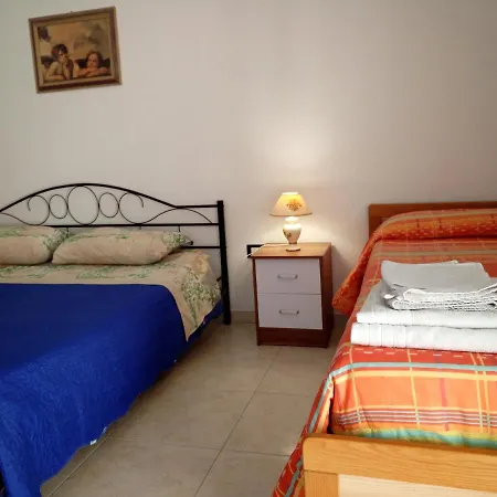 Express Bed & Breakfast *