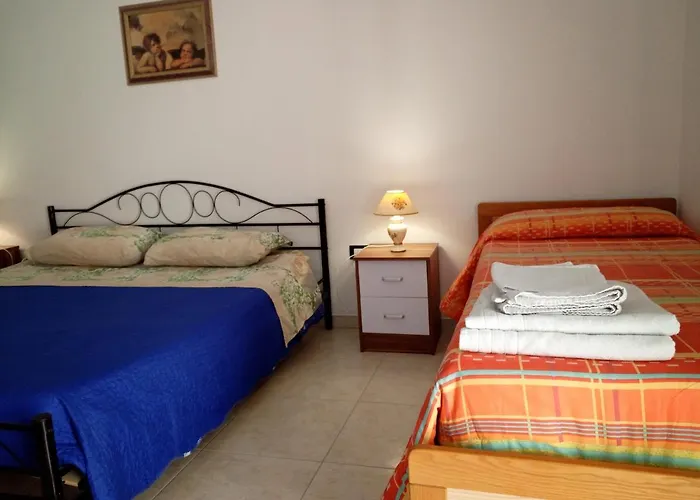 Express Bed & Breakfast 4*