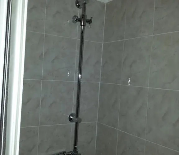 Express Bed & Breakfast 4*